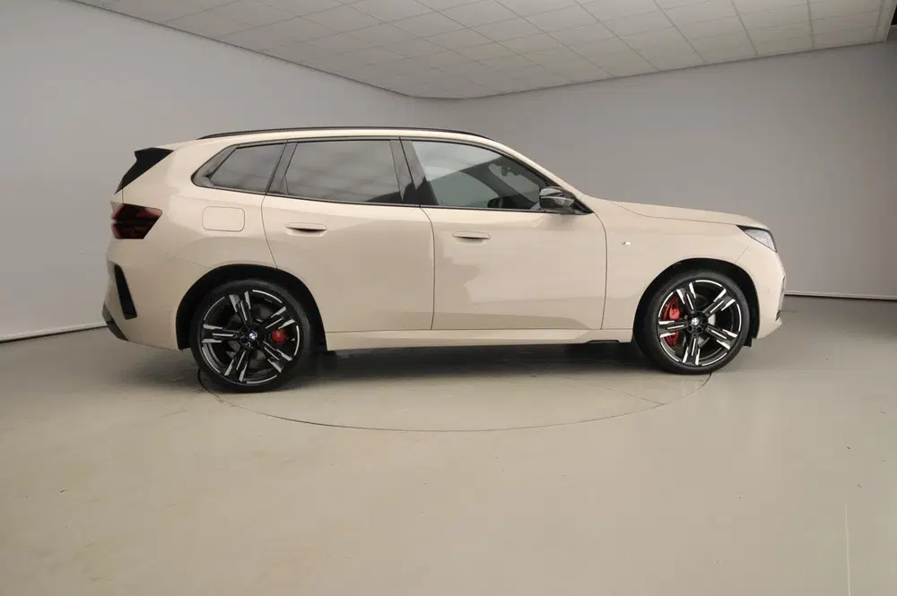 BMW X3 M50 uit 2025, foto 4