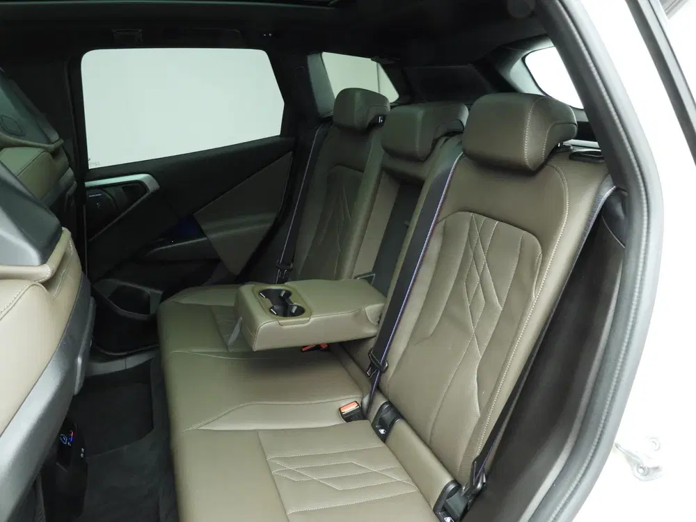 BMW X3 M50 uit 2025, foto 8