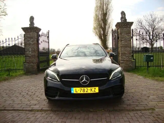 Mercedes-Benz C-Klasse 300 e Business Solution AMG Li uit 2021, foto 2