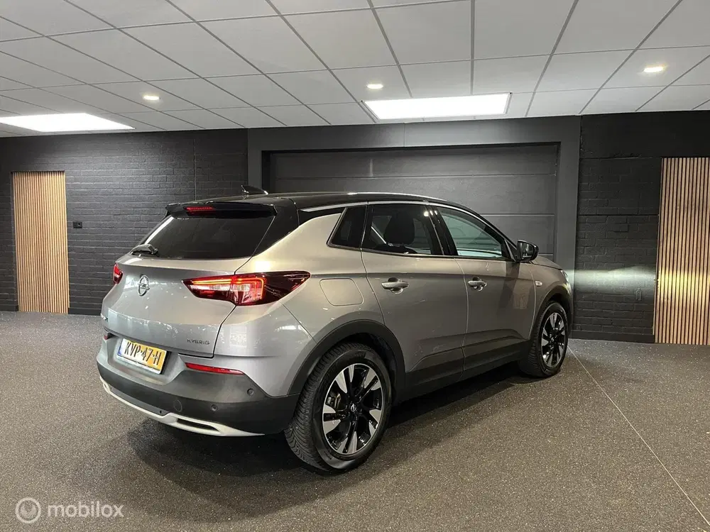 Opel Grandland 1.6 Turbo Hybrid Executive uit 2021, foto 10