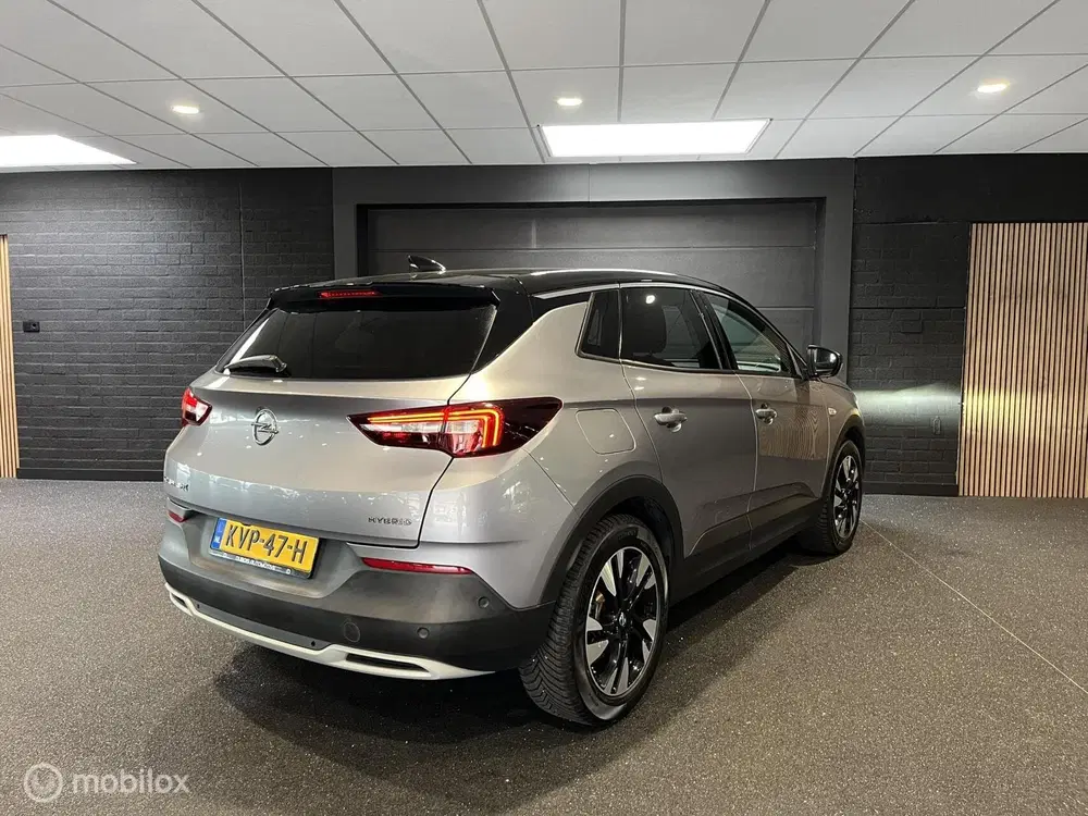 Opel Grandland 1.6 Turbo Hybrid Executive uit 2021, foto 11