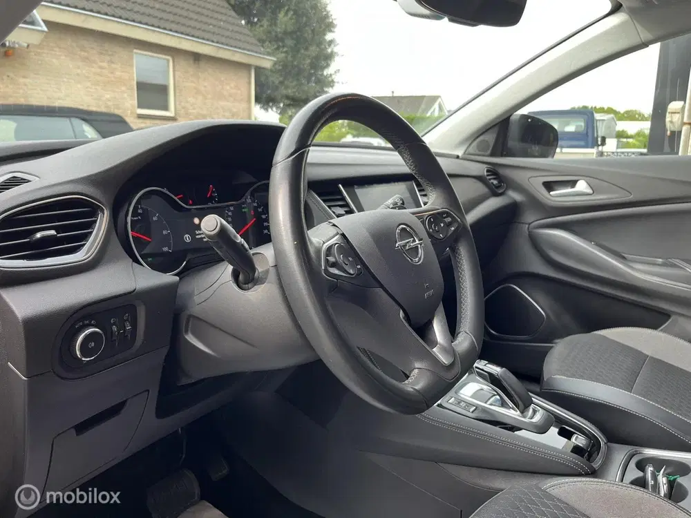 Opel Grandland 1.6 Turbo Hybrid Executive uit 2021, foto 12