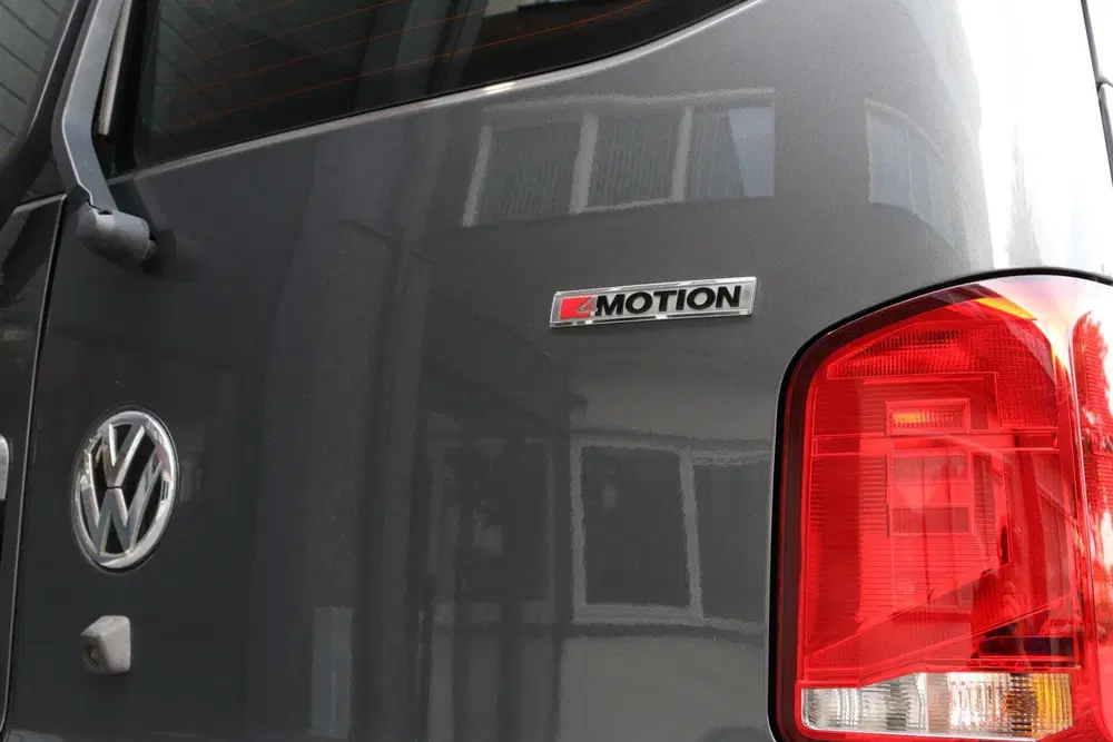 Volkswagen Transporter 2.0 TDI L2H1 l 4MOTION l 2x SCHUIFDEU uit 2020, foto 10