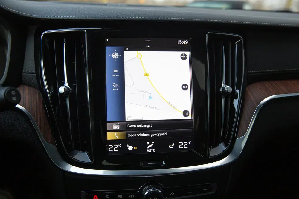 Volvo V60 Cross Country 2.0 T5 AWD Inscription uit 2020, foto 16