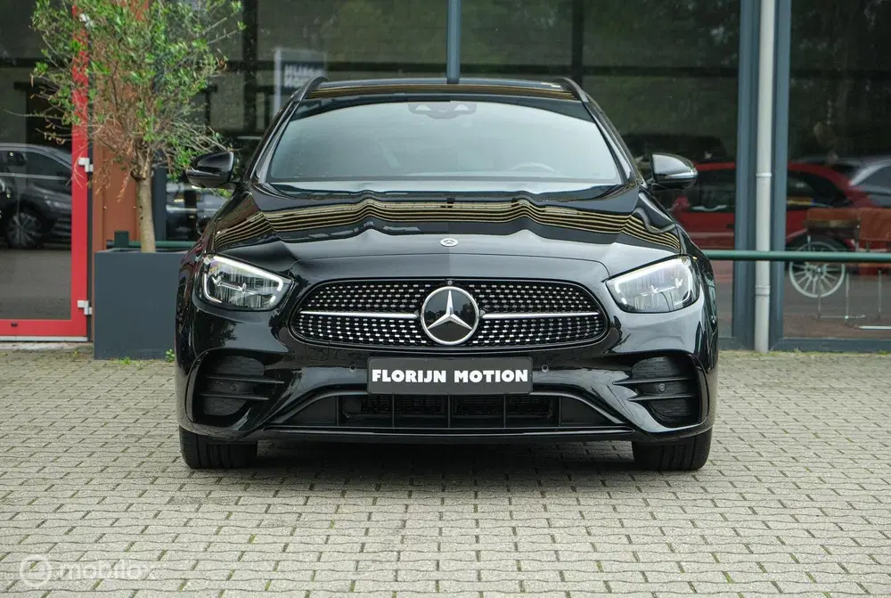 Mercedes-Benz E-Klasse Mercedes E-klasse Estate 300 e AMG Line uit 2023, foto 7
