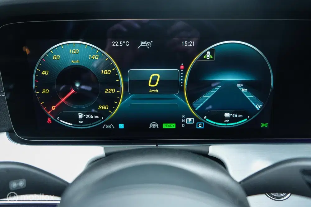 Mercedes-Benz E-Klasse Mercedes E-klasse Estate 300 e AMG Line uit 2023, foto 8