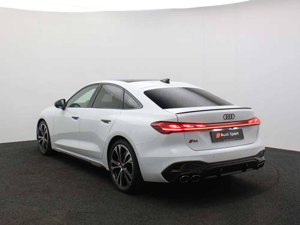 Audi S5 uit 2026, foto 3
