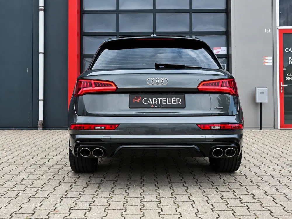 Audi Q5 55 TFSI e Quattro Competition uit 2021, foto 13