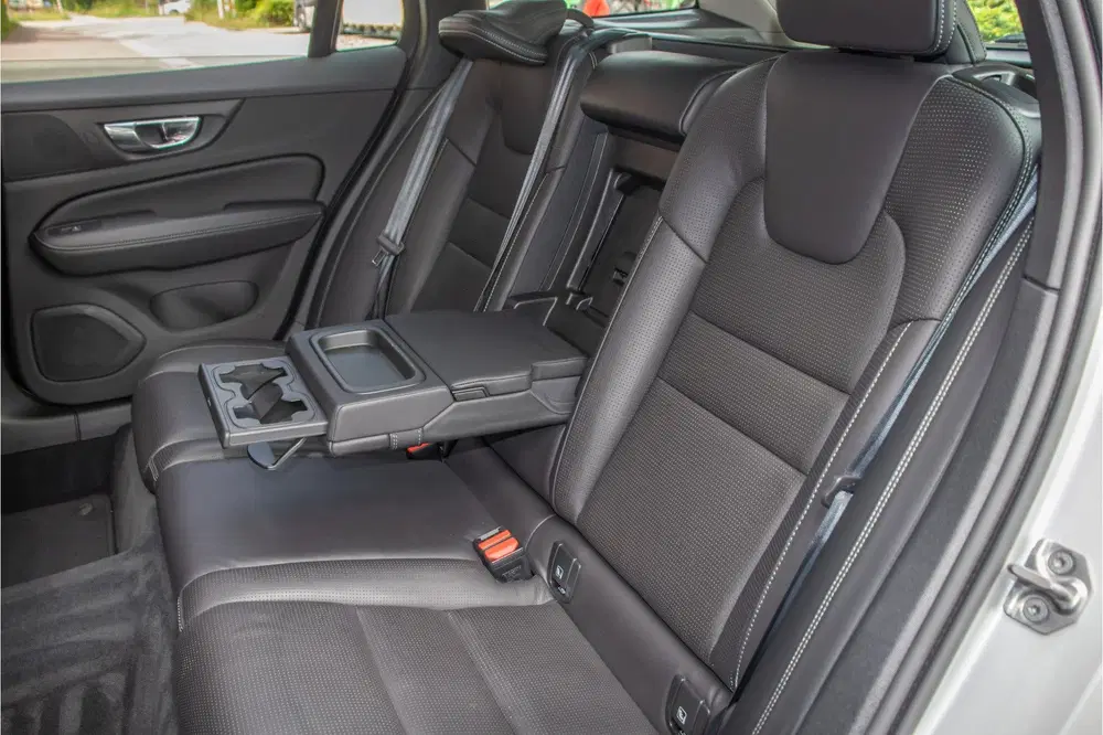 Volvo V60 Cross Country B5 AWD Pro uit 2020, foto 10