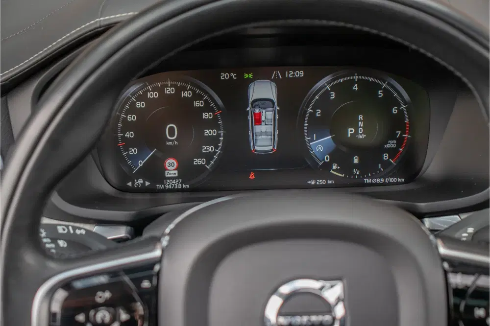 Volvo V60 Cross Country B5 AWD Pro uit 2020, foto 4