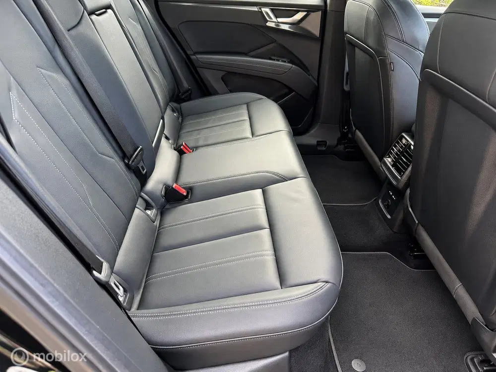 Audi Q4 e-tron 40 Launch edition S Competition 77 kWh SOH uit 2021, foto 13