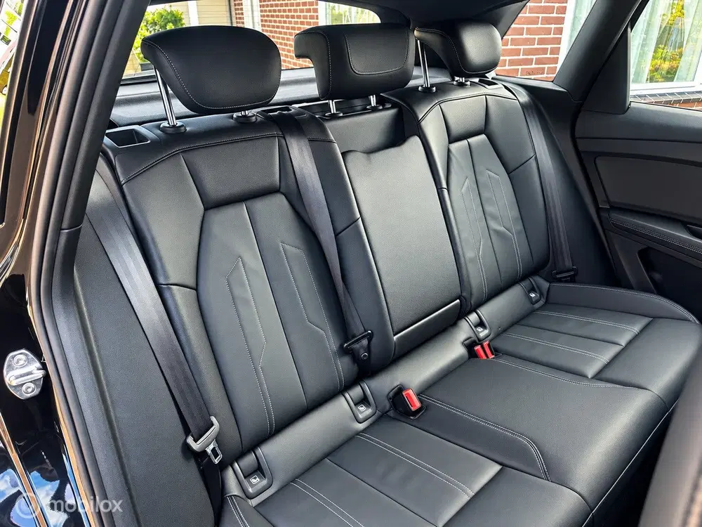 Audi Q4 e-tron 40 Launch edition S Competition 77 kWh SOH uit 2021, foto 14
