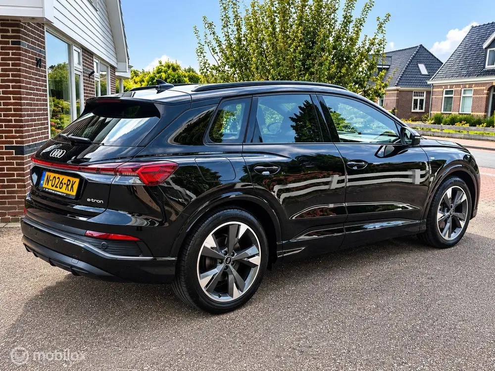 Audi Q4 e-tron 40 Launch edition S Competition 77 kWh SOH uit 2021, foto 6