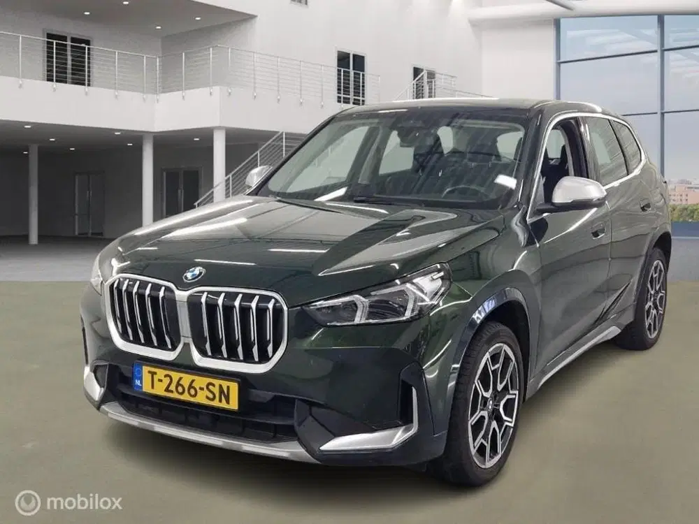 BMW X1 sDrive20i 2023 Adaptive LED uit 2023