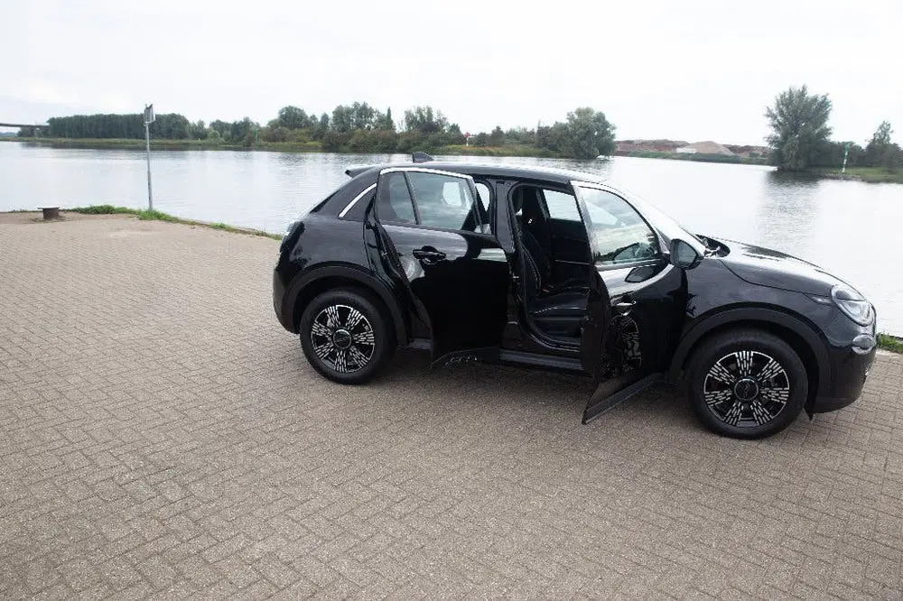 Fiat 600 1.2 Hybrid Urban Automaat Carplay Airco zu uit 2025, foto 10
