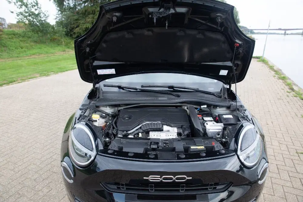 Fiat 600 1.2 Hybrid Urban Automaat Carplay Airco zu uit 2025, foto 14