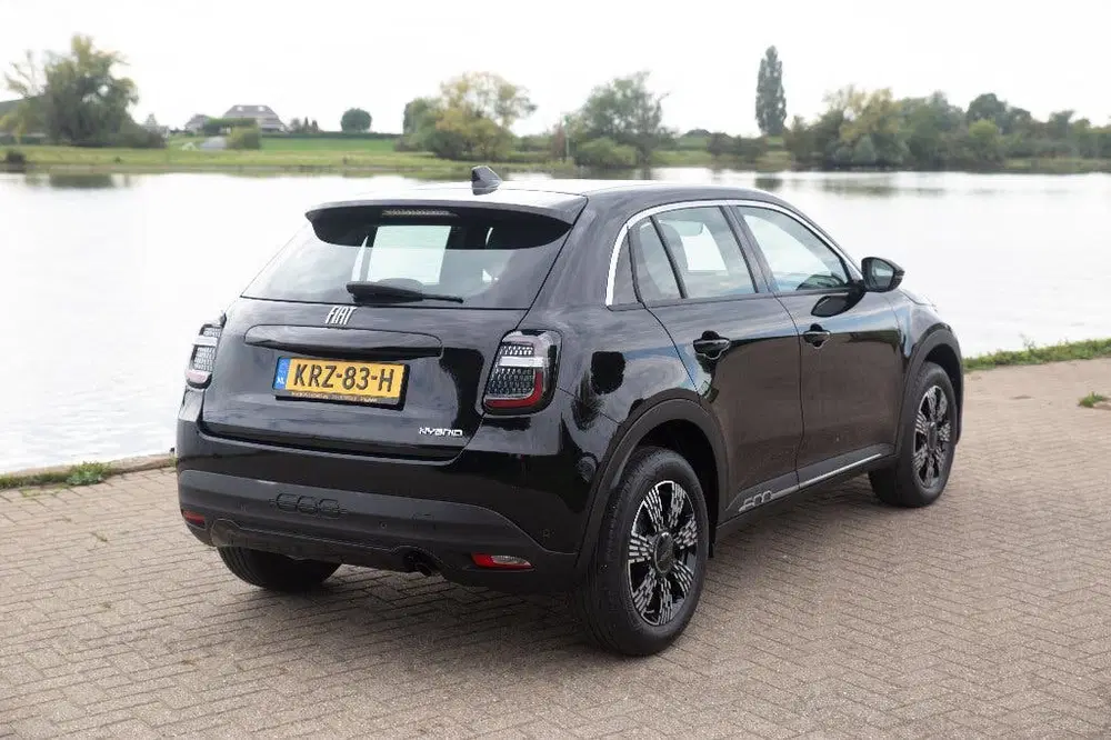 Fiat 600 1.2 Hybrid Urban Automaat Carplay Airco zu uit 2025, foto 2