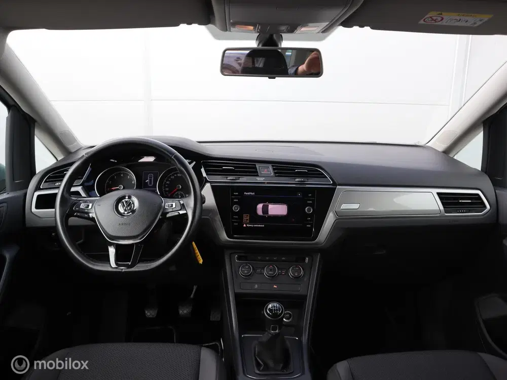 Volkswagen Touran 1.0 TSI Comfortline 7p PDC CarPlay Cruise uit 2019, foto 4