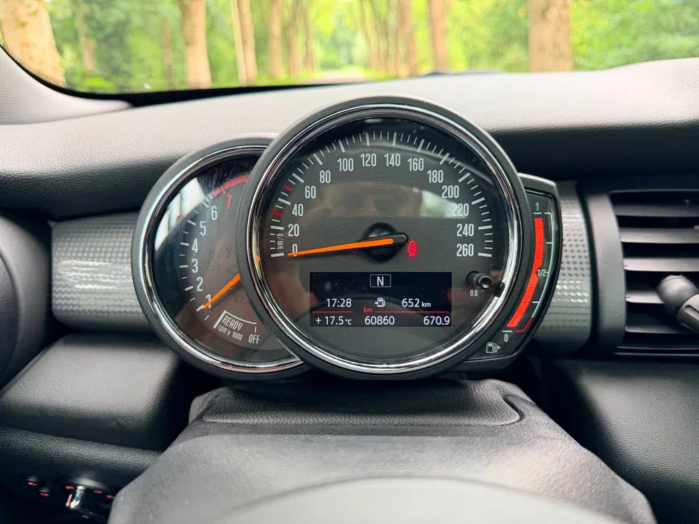 Mini Overig 1.5 136pk uit 2020, foto 14