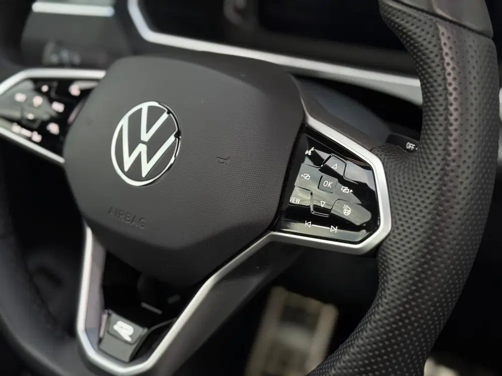 Volkswagen Tiguan R-Line eHybride uit 2021, foto 15
