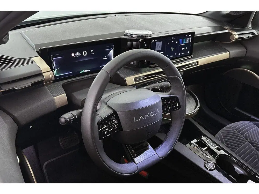 Lancia Ypsilon 1.2 Turbo Hybrid LX Automaat Camera Apple uit 2025, foto 5