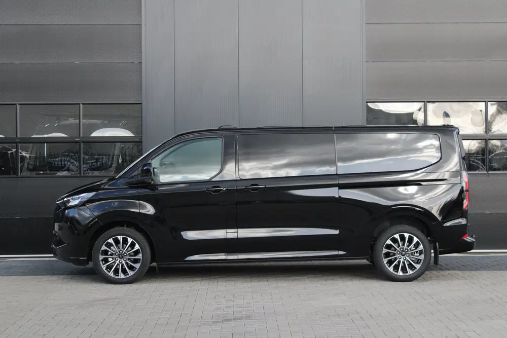 Ford Tourneo Custom 340 2.5 PHEV L2H1 Titanium X 232pk uit 2025, foto 10