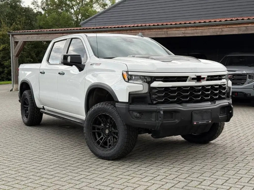 Chevrolet Silverado ZR2 Bison 6.2L V8 Pick-Up Bedrijfswagen uit 2024, foto 2