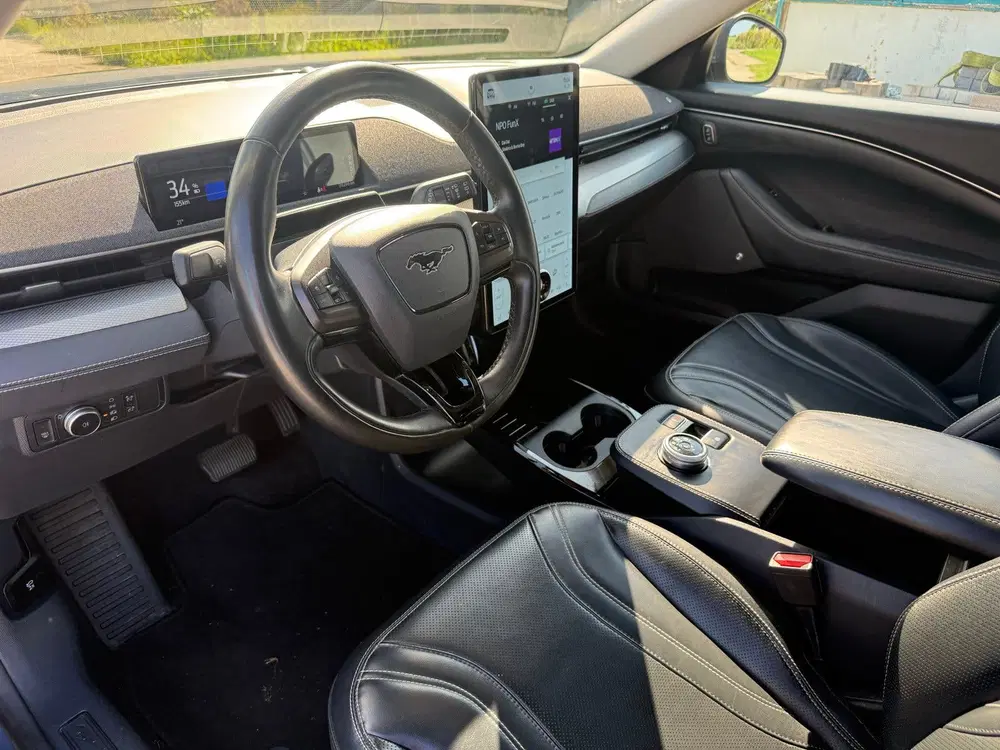 Ford Mustang Mach-E Mustang 98kWh 338pk AWD Aut. 2021 Blauw uit 2021, foto 8