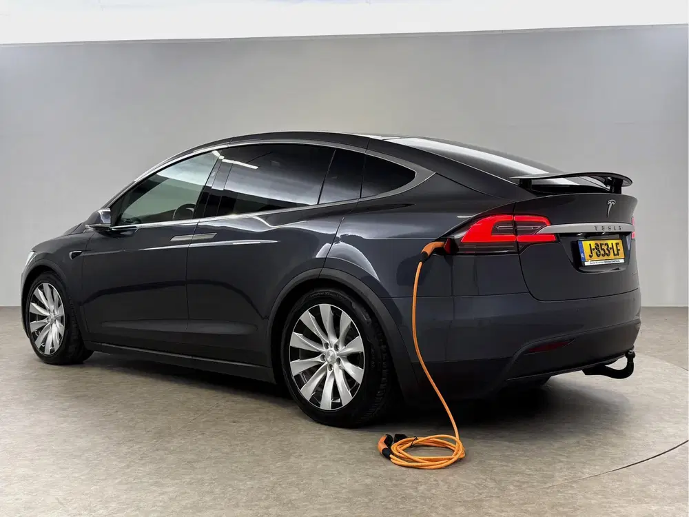 Tesla Model X Long Range 100 kWh uit 2020, foto 3