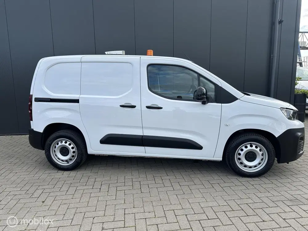 Peugeot Partner 1.5 BlueHDI Premium camera cruise air uit 2023, foto 2