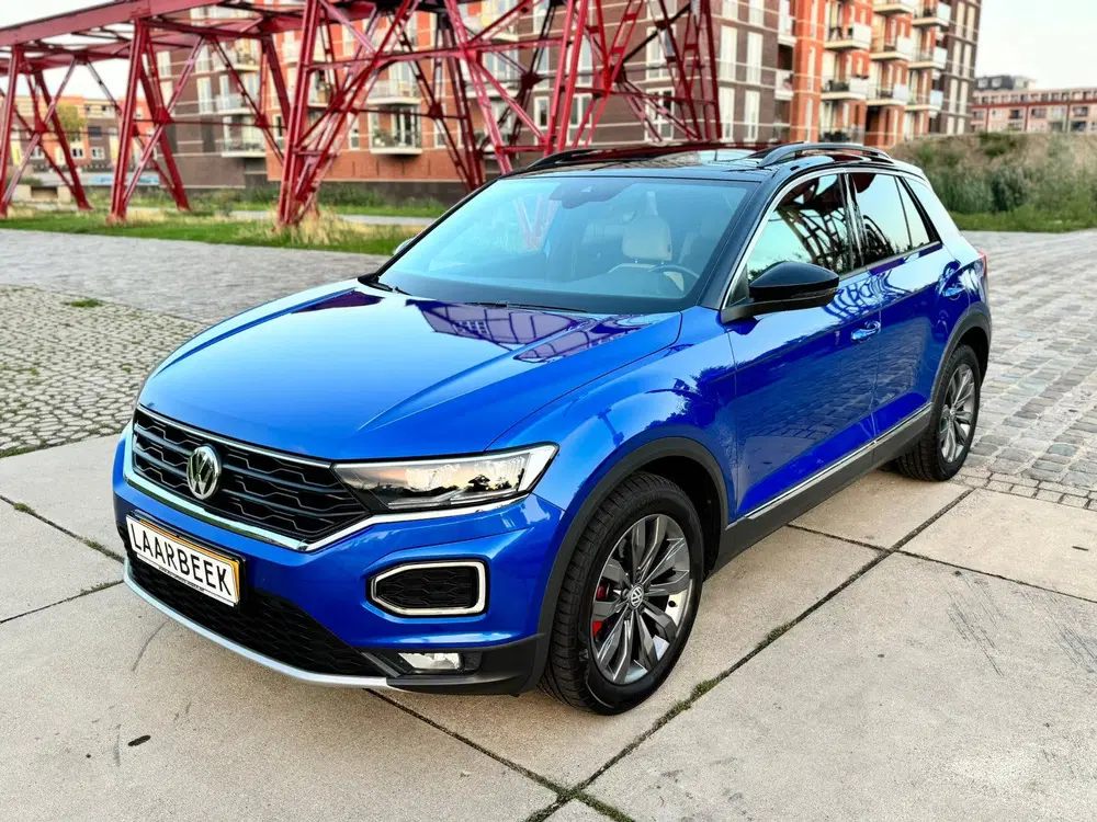 Volkswagen T-Roc 1.5 TSI Sport DSG uit 2019, foto 2