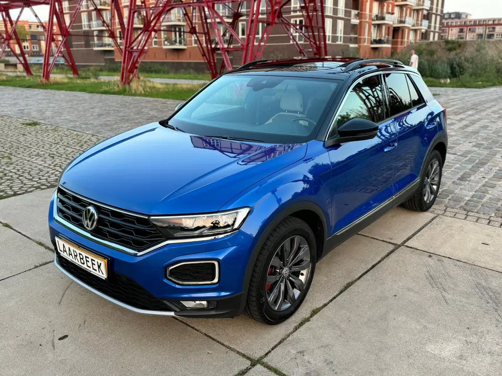 Volkswagen T-Roc 1.5 TSI Sport DSG uit 2019, foto 3