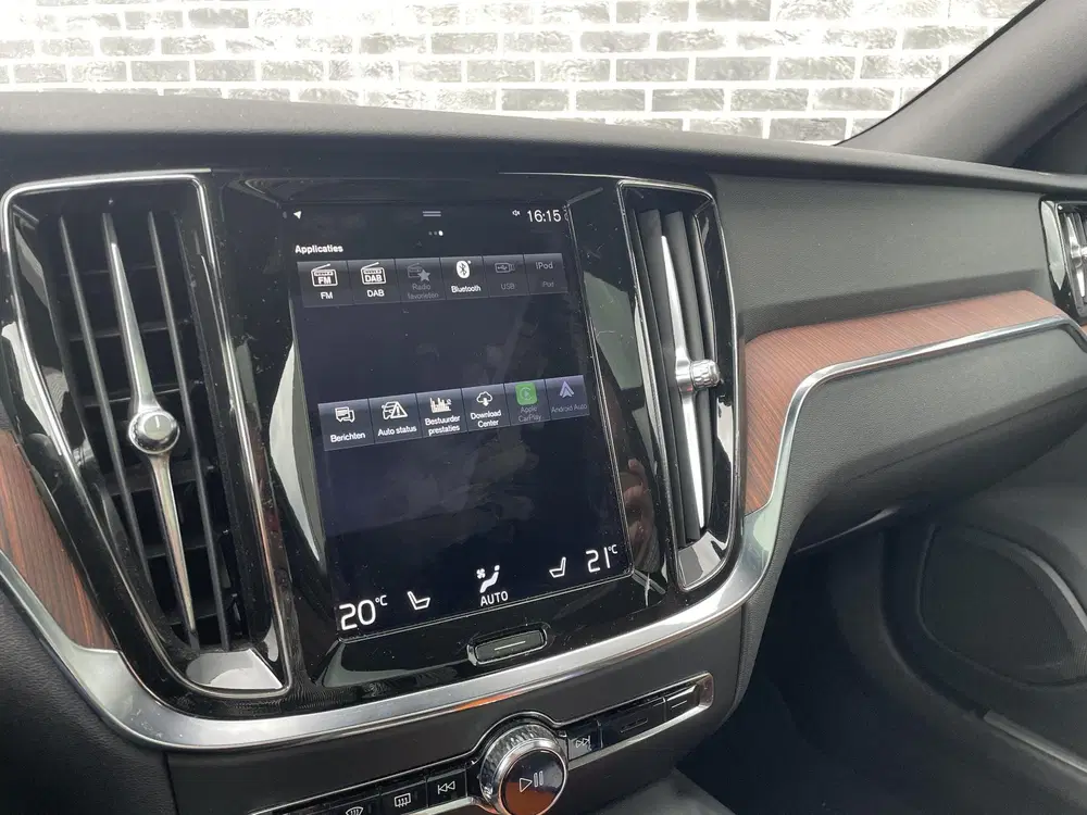 Volvo V60 Cross Country 2.0 B5 AWD Pro uit 2021, foto 12
