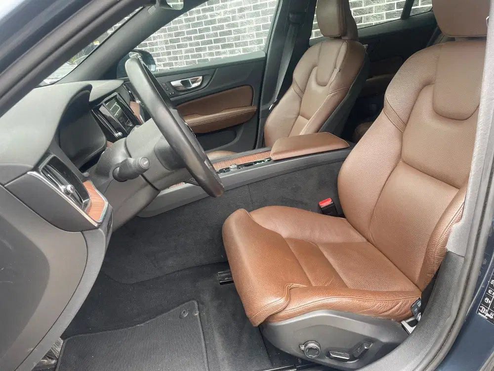 Volvo V60 Cross Country 2.0 B5 AWD Pro uit 2021, foto 5