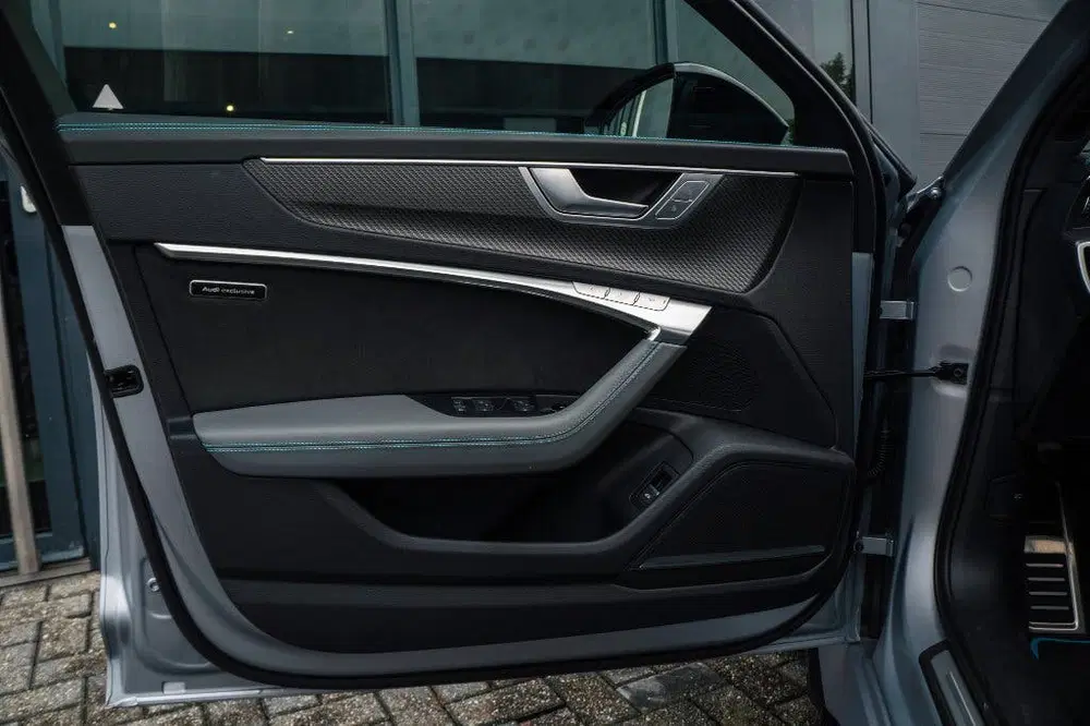 Audi RS6 Urban pakket & Vossen velgen uit 2023, foto 12