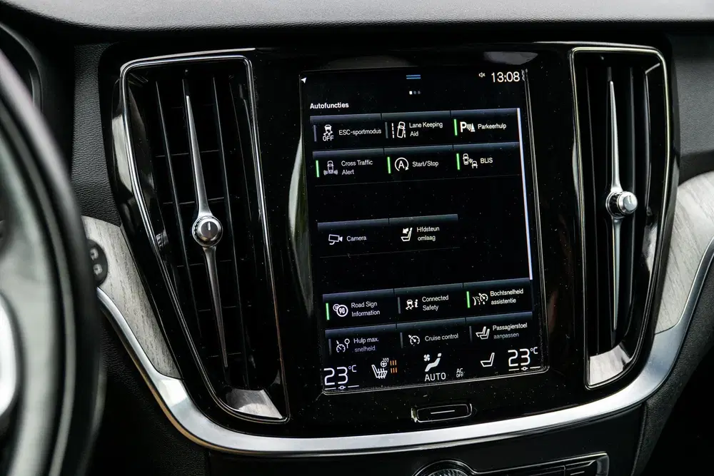 Volvo V60 Cross Country 2.0 B5 AWD Pro uit 2021, foto 18