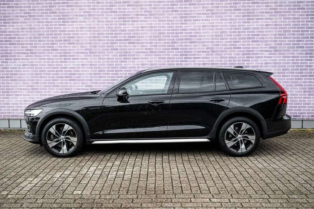 Volvo V60 Cross Country 2.0 B5 AWD Pro uit 2021, foto 4