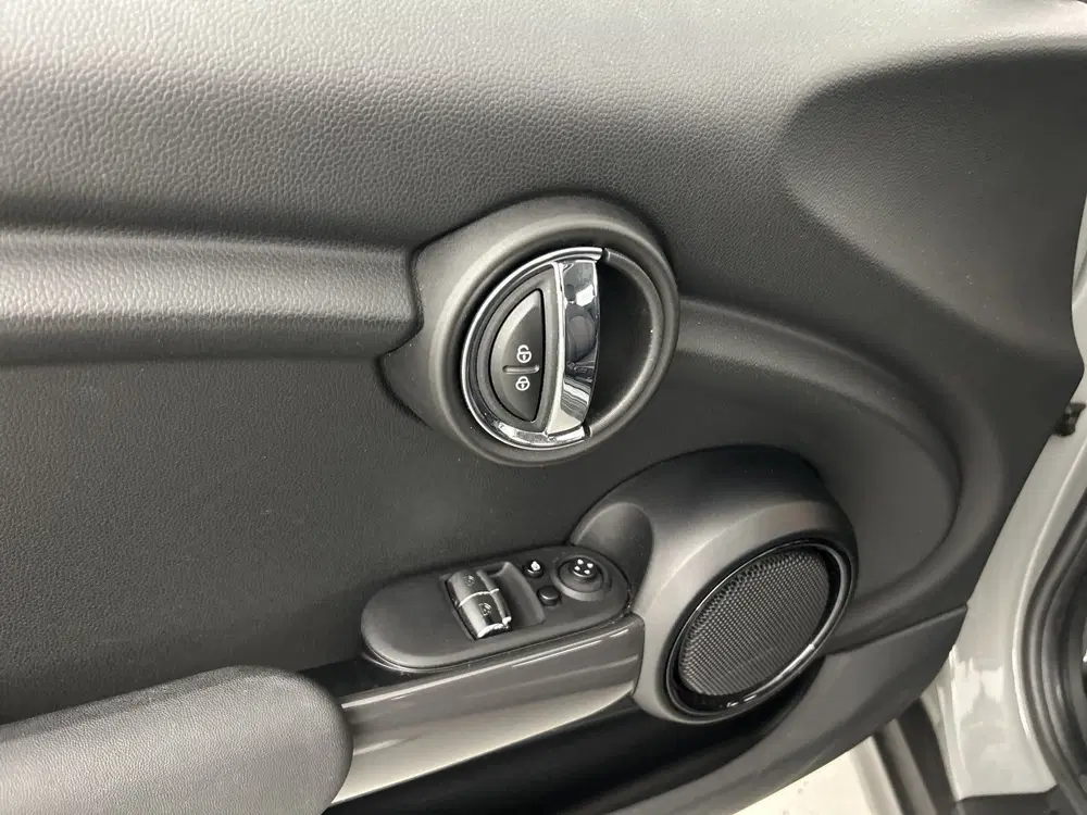 Mini Overig 1.5 Essential Facelift Digital Cockpit uit 2021, foto 11