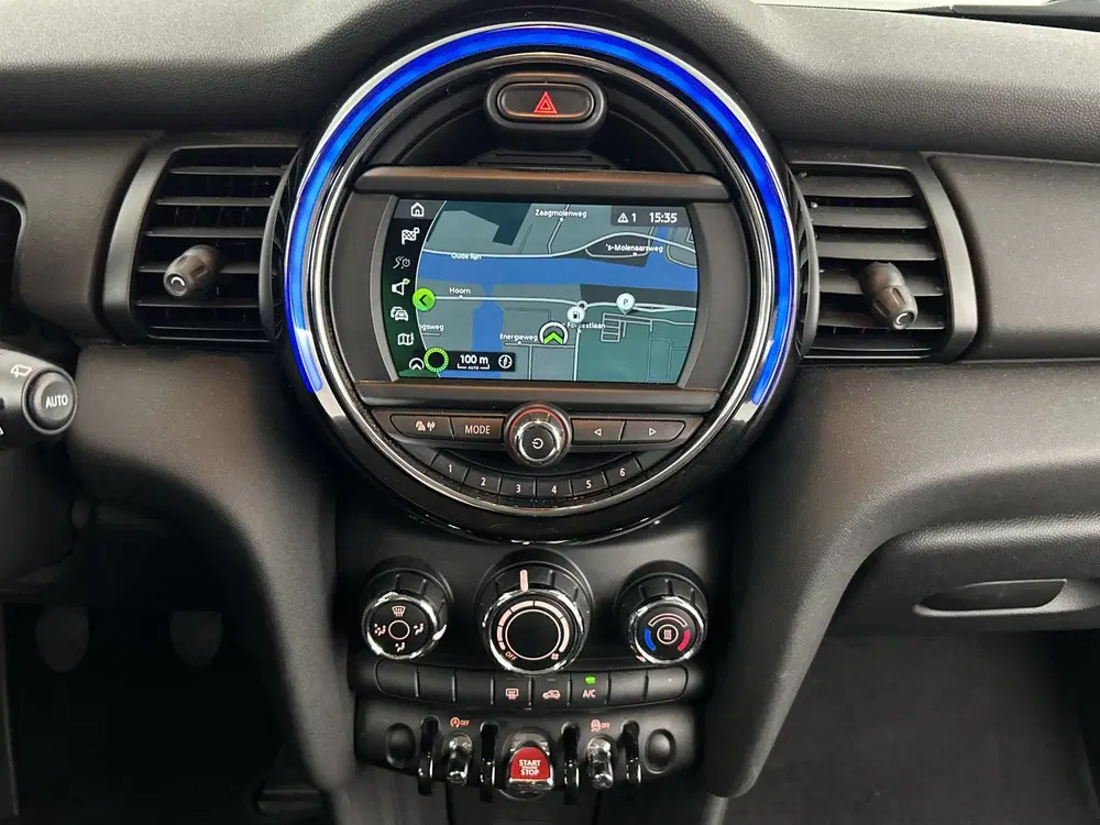 Mini Overig 1.5 Essential Facelift Digital Cockpit uit 2021, foto 17