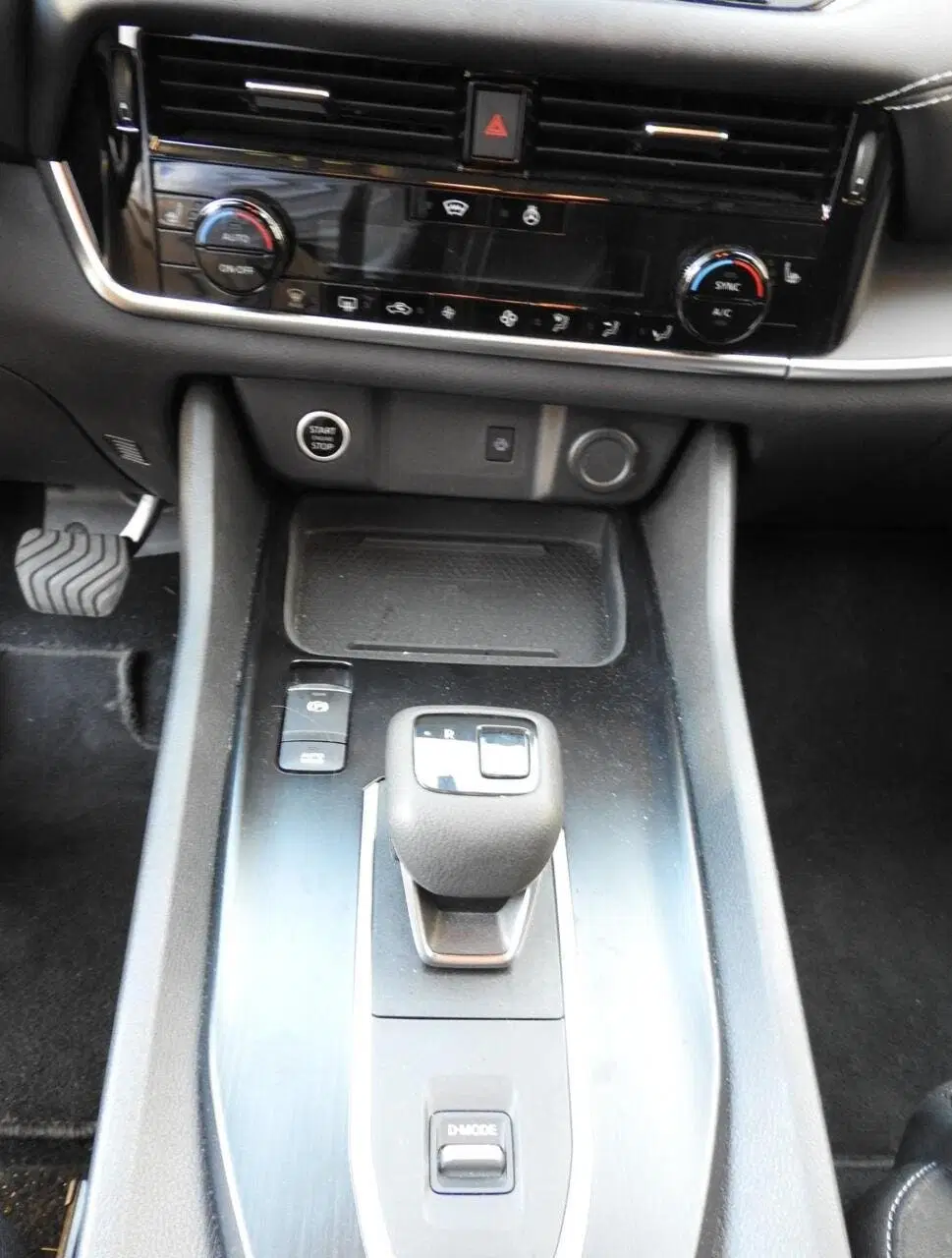 Nissan Qashqai 1.3 MHEV Xtronic Acenta nieuwe distributie uit 2022, foto 12
