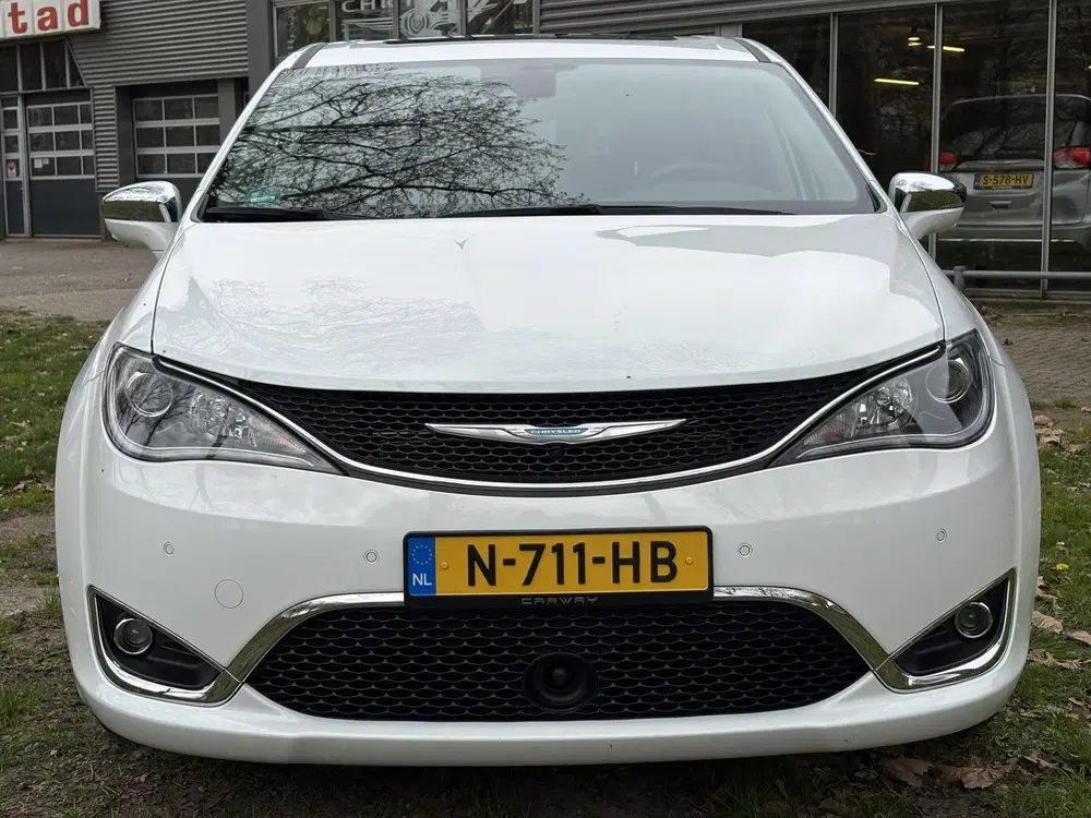 Chrysler Pacifica 3.6 V6 Hybrid Limited (bj 2021 uit 2021, foto 2