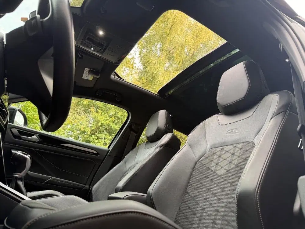 Volkswagen T-Roc 1.5 TSI DSG 2024 3X R-LINE PANO CAMERA IQ uit 2024, foto 12