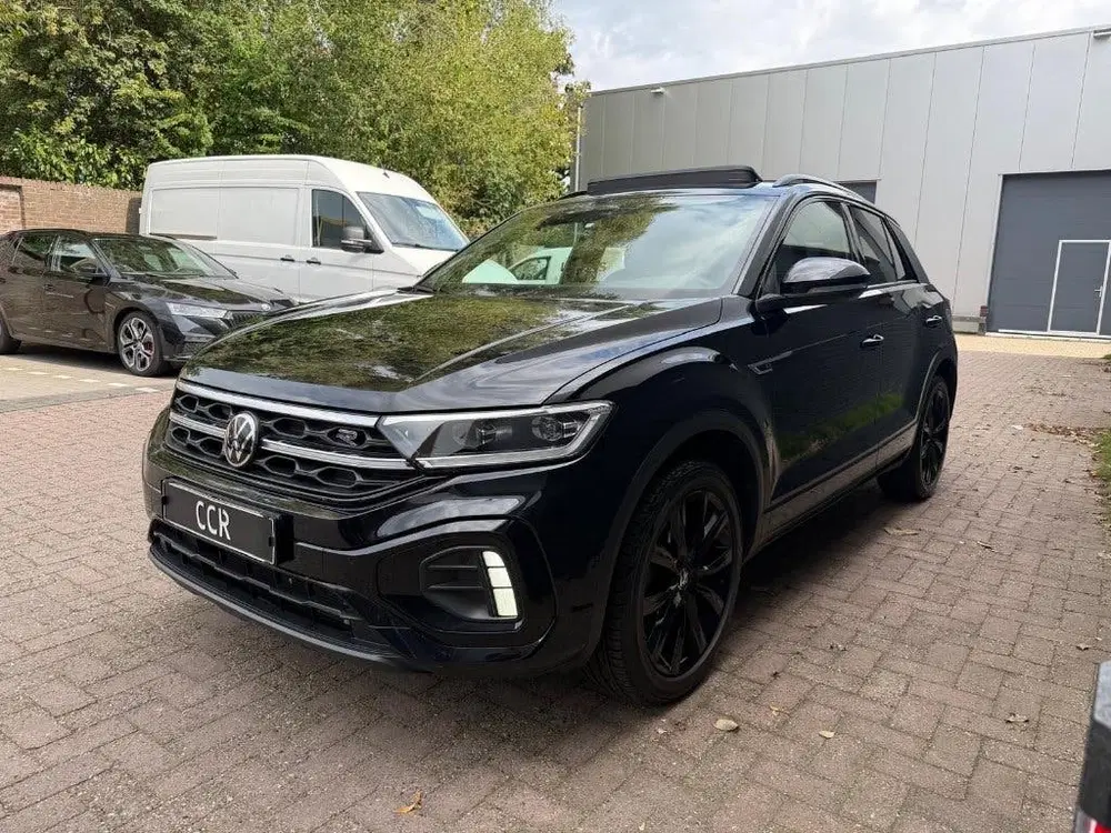 Volkswagen T-Roc 1.5 TSI DSG 2024 3X R-LINE PANO CAMERA IQ uit 2024, foto 2