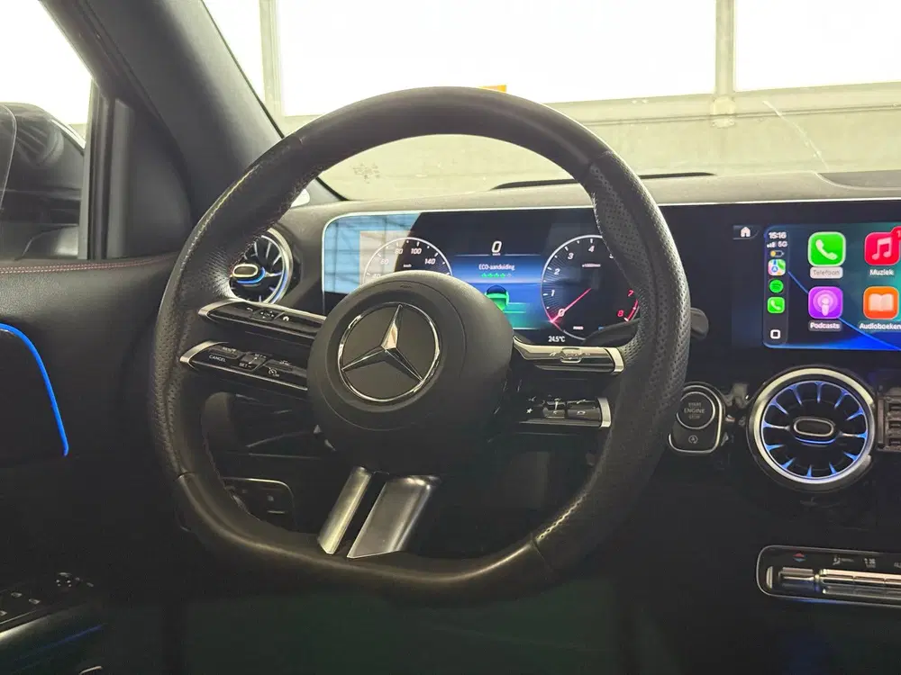 Mercedes-Benz GLA AMG uit 2024, foto 12