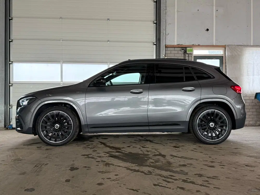 Mercedes-Benz GLA AMG uit 2024, foto 4