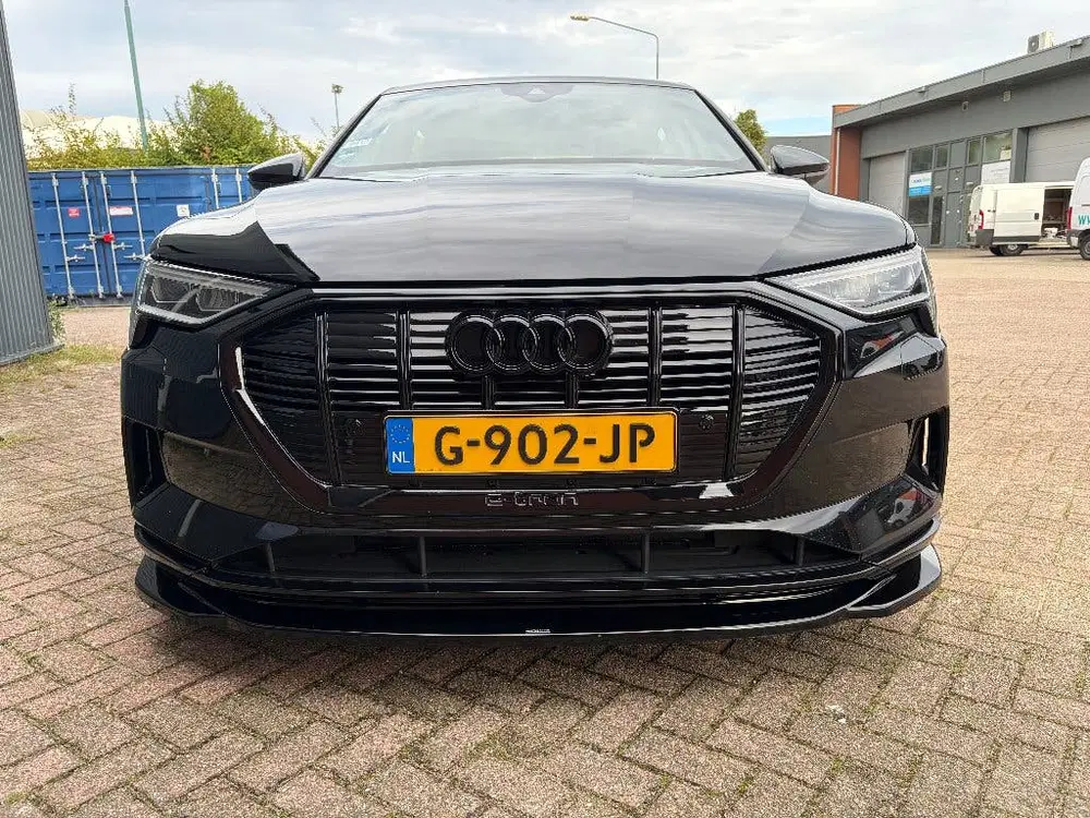 Audi e-tron 55 Quattro 408pk Zwart (3 X S-LINE uit 2019, foto 3