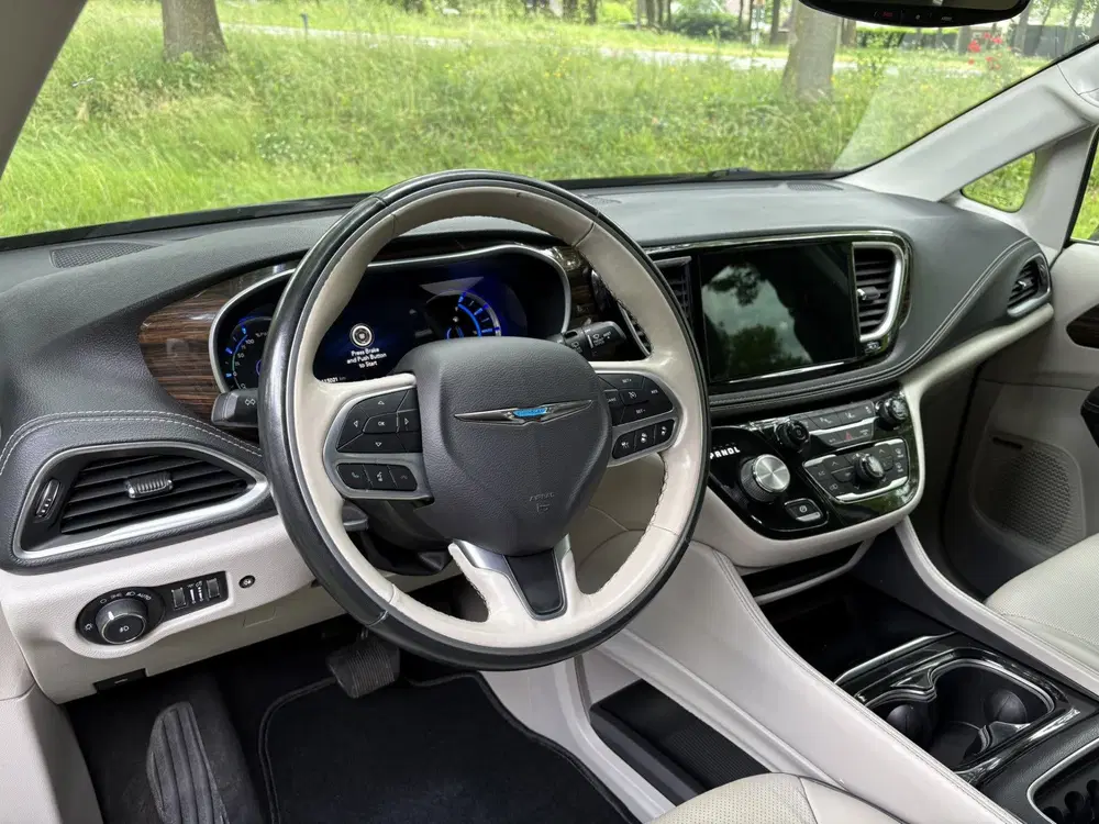Chrysler Grand Voyager 3.6 V6 Hybrid PHEV LIMITED (bj 2021) uit 2021, foto 7