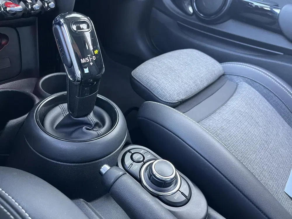 Mini Overig 1.5 AUT. Business Ed. LED+SPORTSTOELEN+CAR uit 2022, foto 17