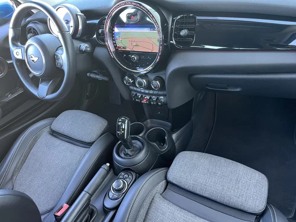 Mini Overig 1.5 AUT. Business Ed. LED+SPORTSTOELEN+CAR uit 2022, foto 2