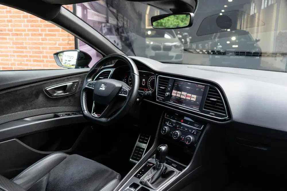SEAT Leon 2.0 TSI CUPRA 300 Pano uit 2019, foto 11